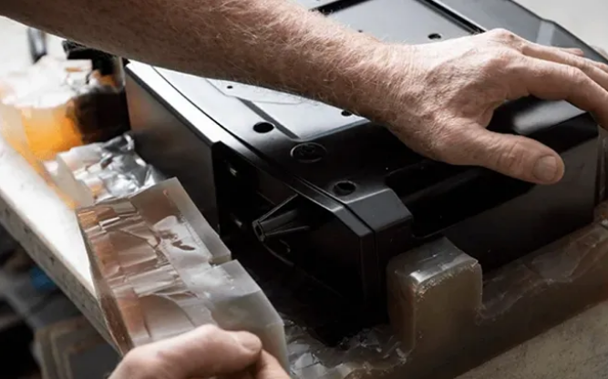Vacuum casting