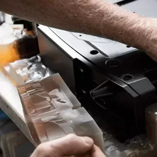 Vacuum Casting vs. Injection Moulding – What's the Difference?